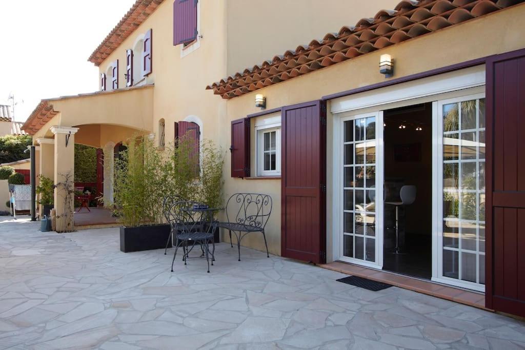 Studio Dans Villa Avec Piscine Κασί Εξωτερικό φωτογραφία